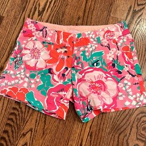 Lilly Pulitzer Callahan shorts - size 4 - EUC